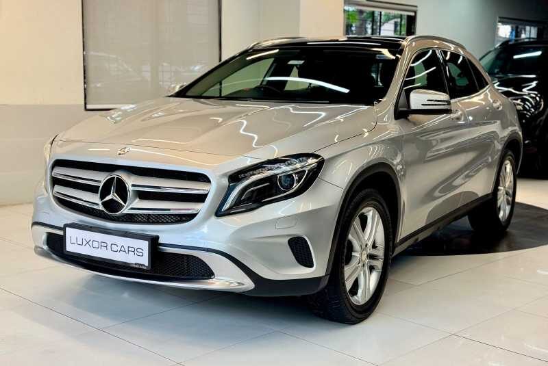 Mercedes Benz GLA 200