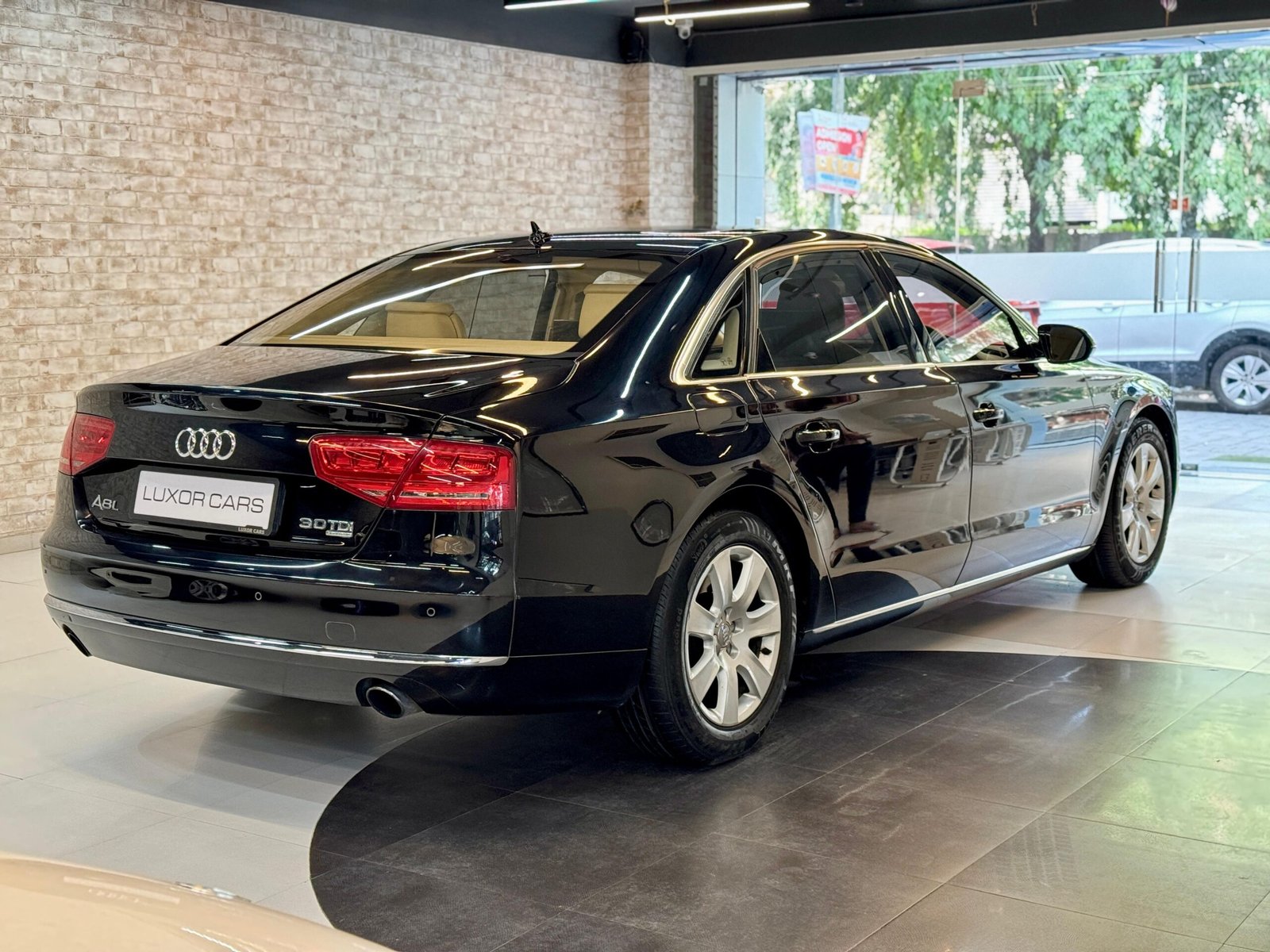 2013 Audi A8L