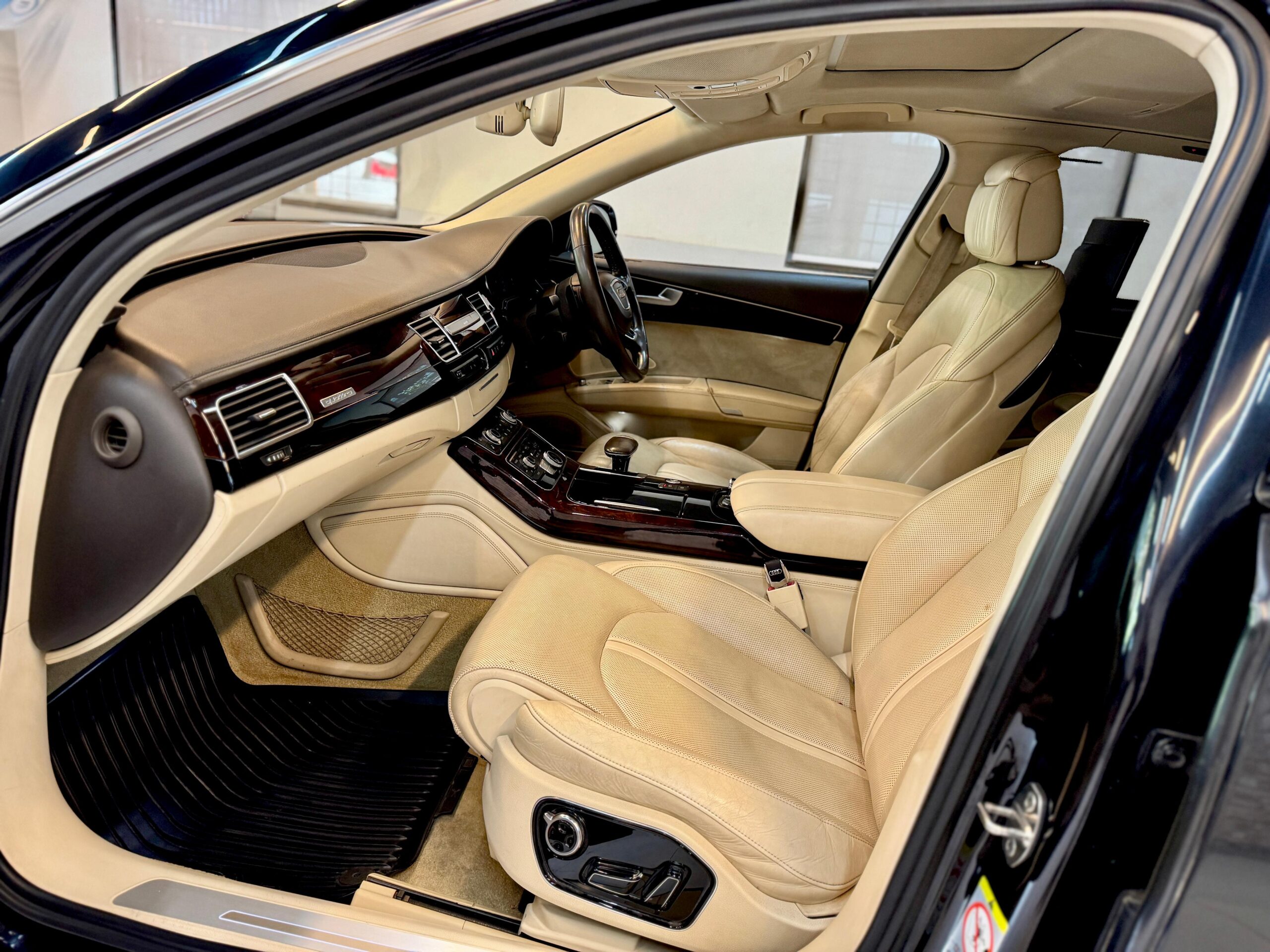 2013 AUDI A8 L