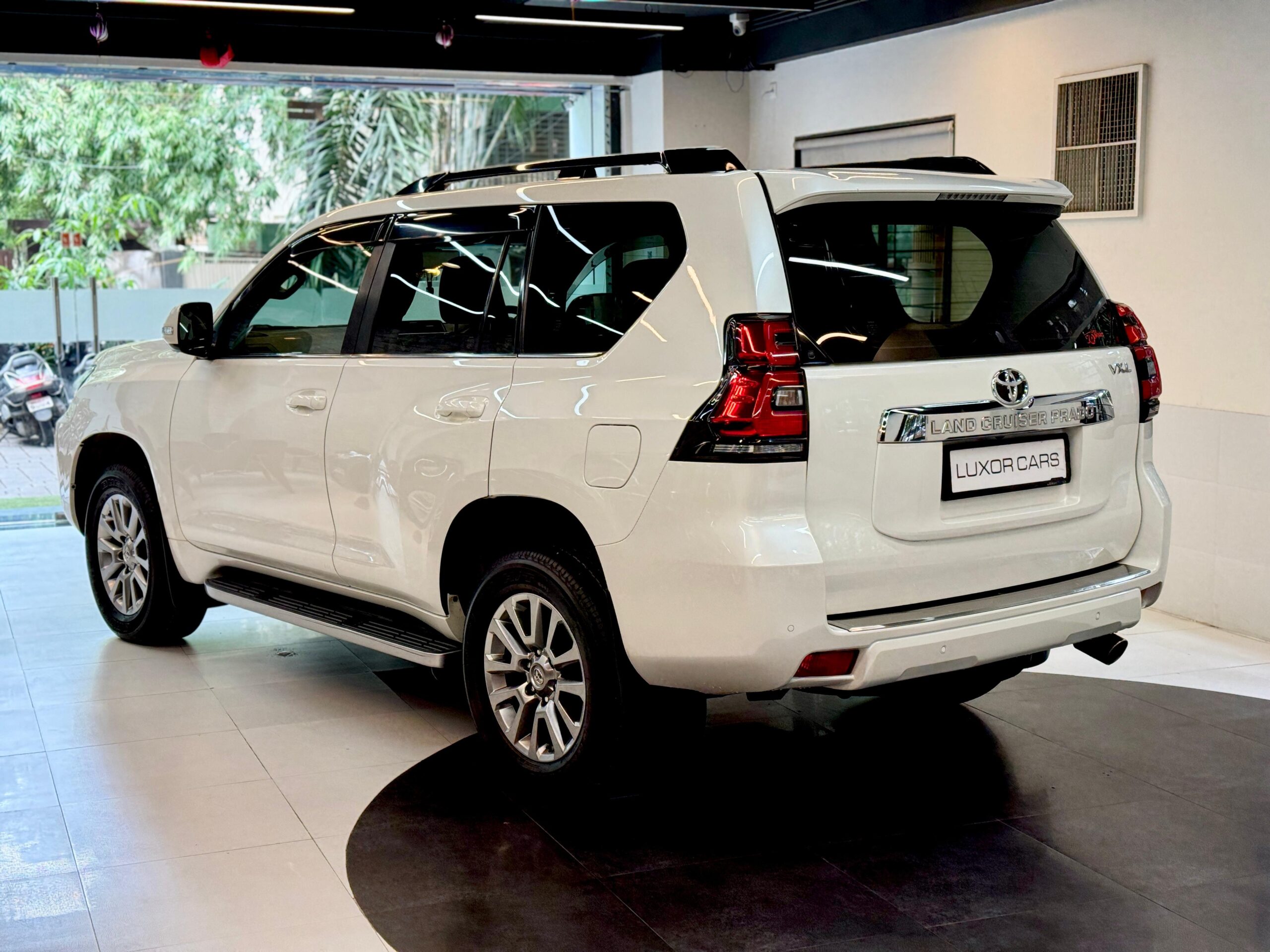 2018 Toyota Land Cruiser Prado