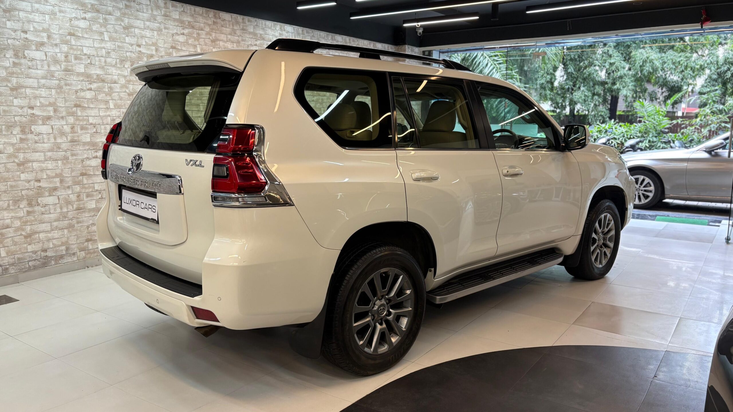 2018 Toyota Land Cruiser Prado