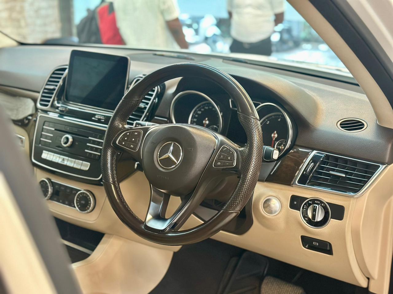 2019 Mercedes Benz GLE 250d 4 Matic