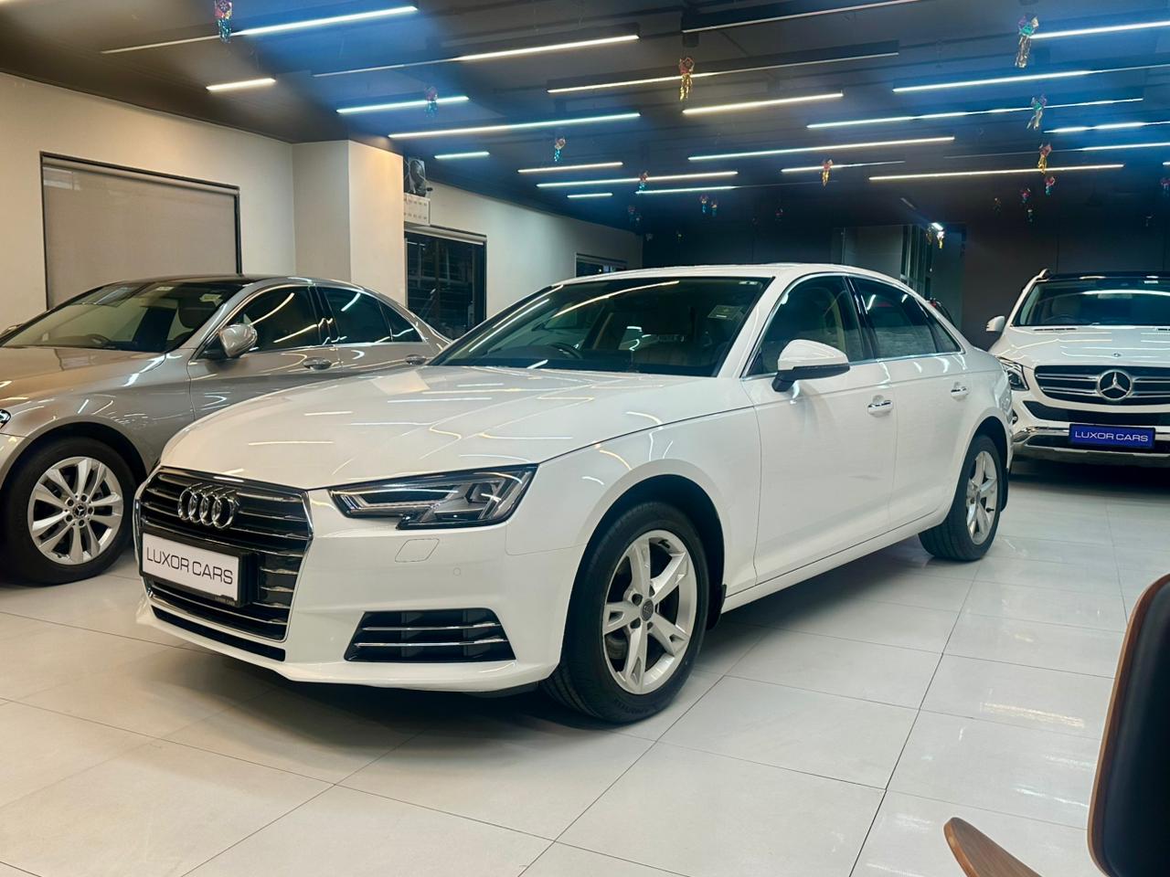 2017 Audi A4 30 TFSI