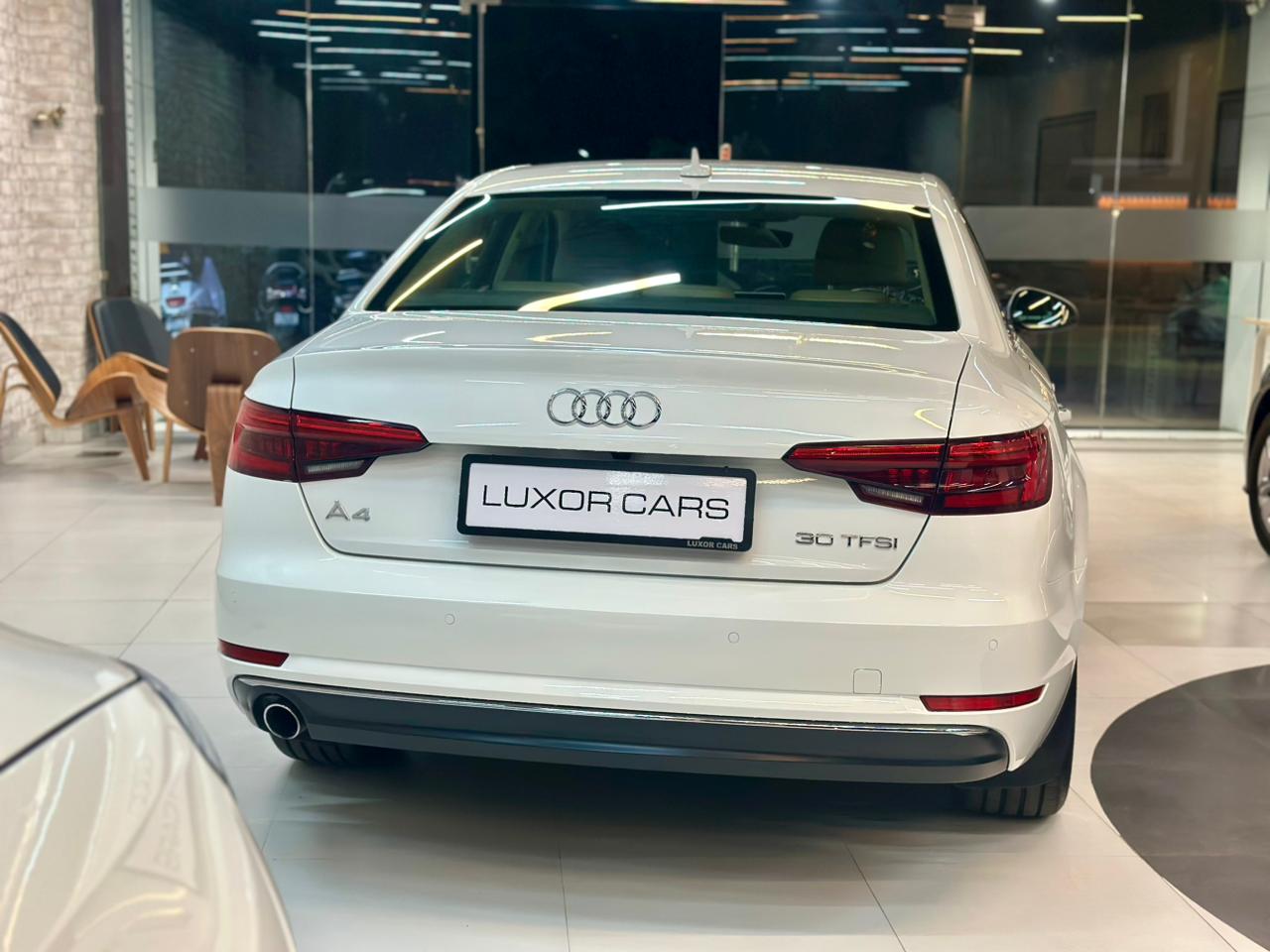 2017 Audi A4 30 TFSI