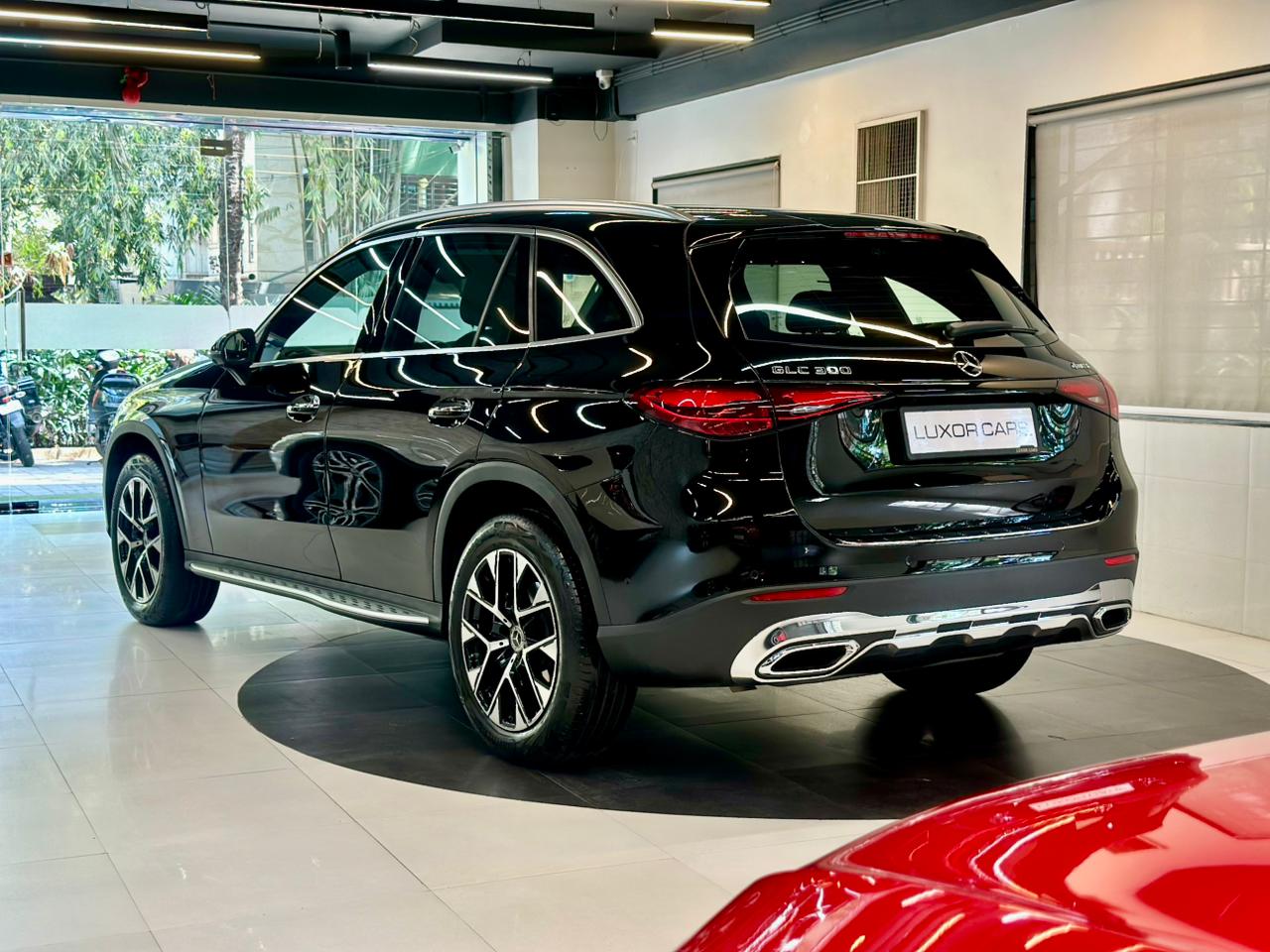 2025 Mercedes Benz GLC 300