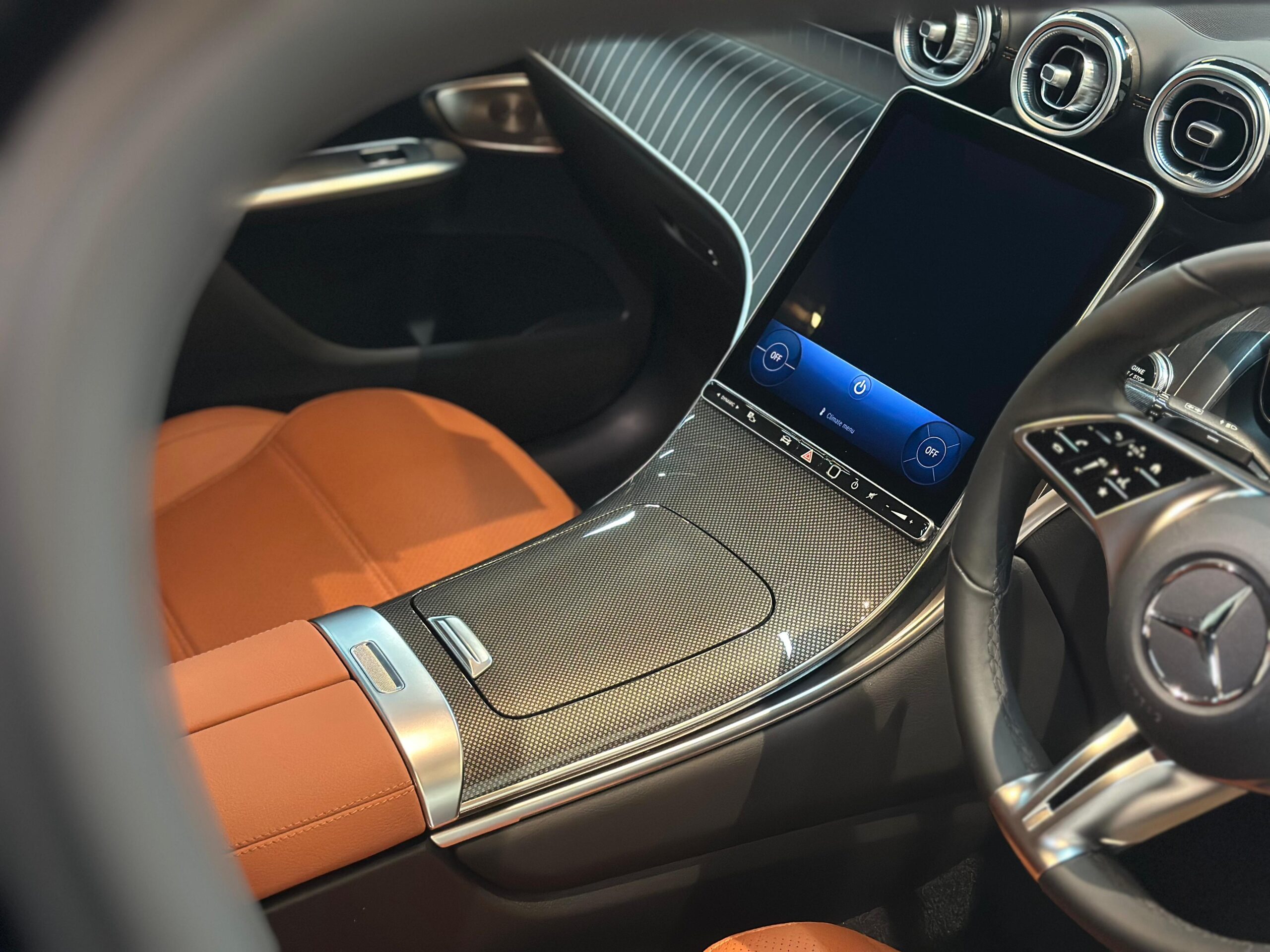 2025 Mercedes Benz GLC 300