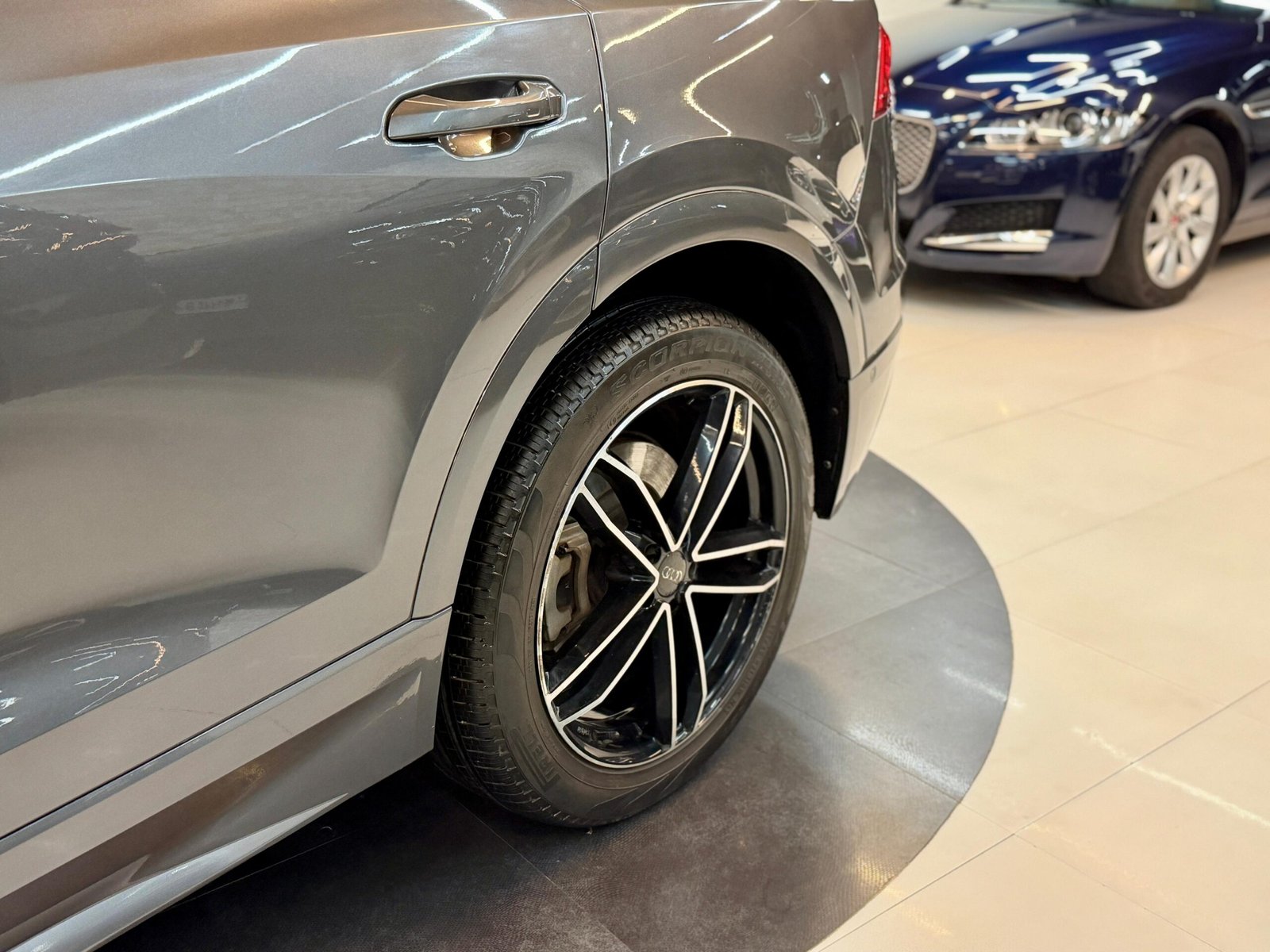 2021 Audi Q8 55 TFSi