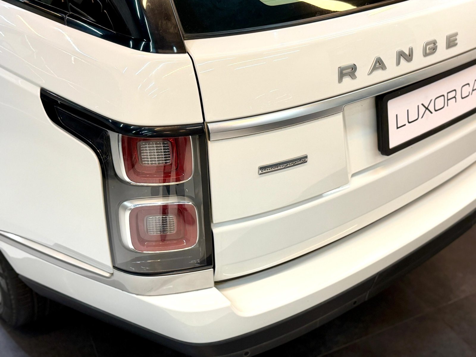 2019 Range Rover Vogue 4.4 LBW Autobiography