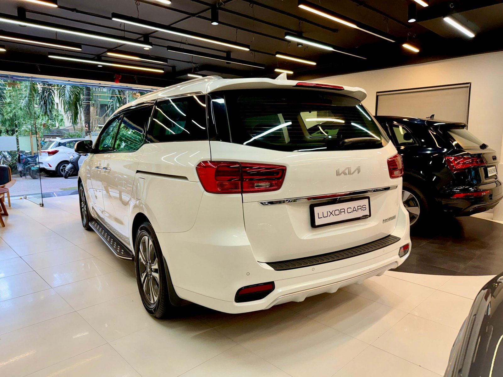 2023 Kia Carnival
