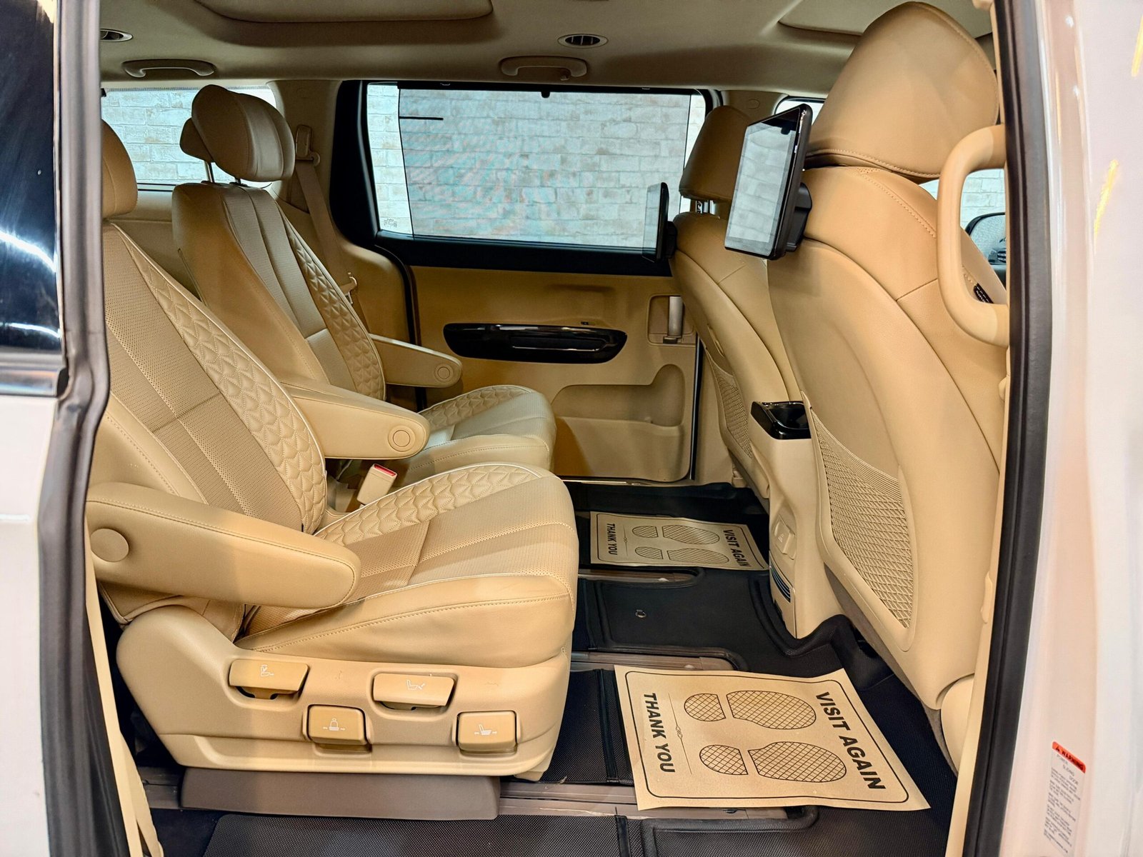 2023 Kia Carnival