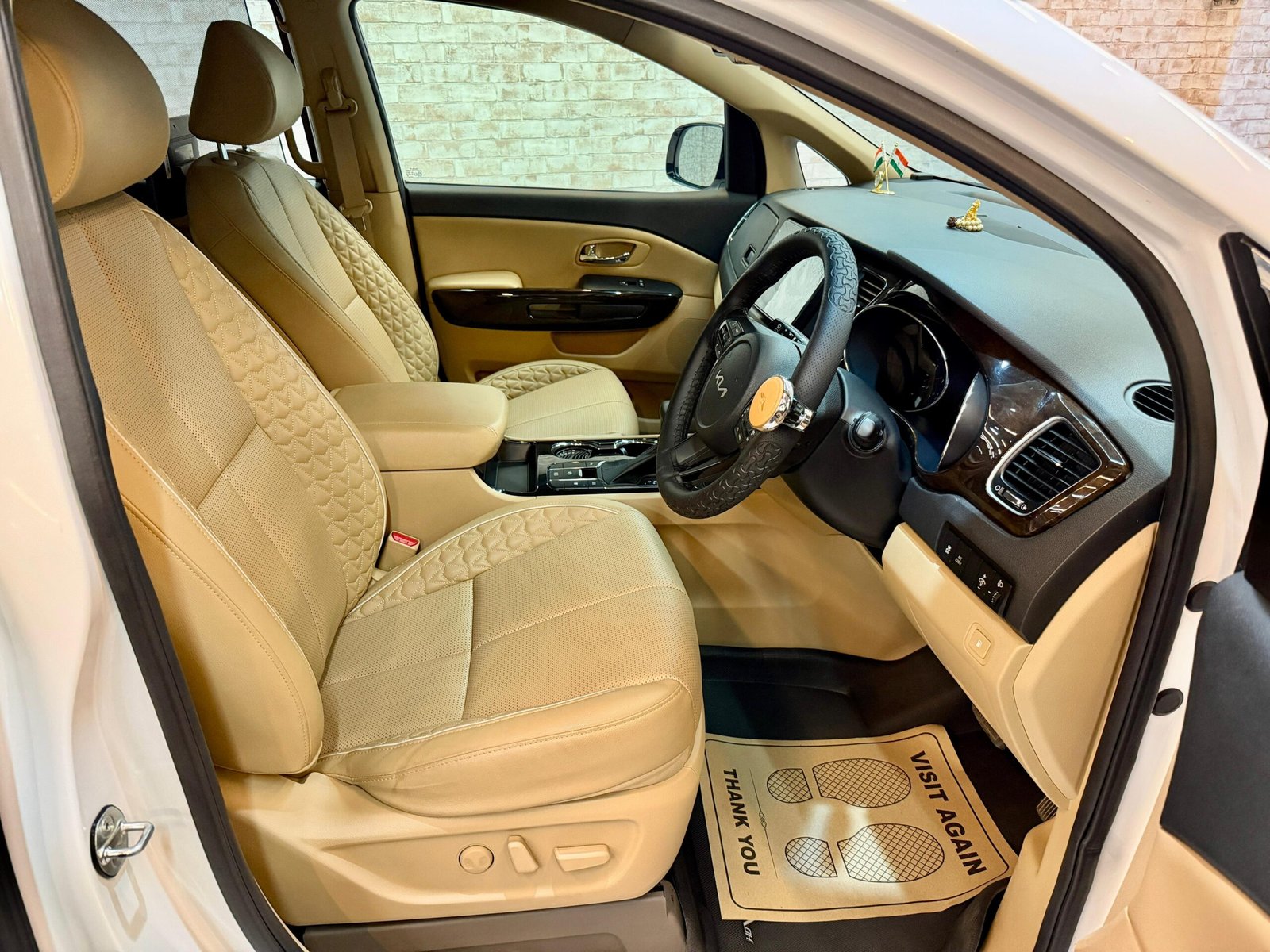 2023 Kia Carnival