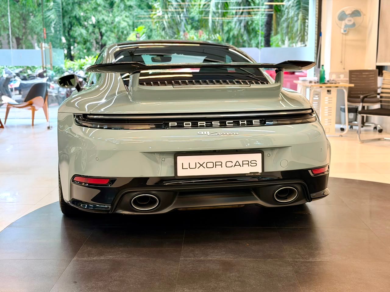 2024 Porsche 911 Carrera