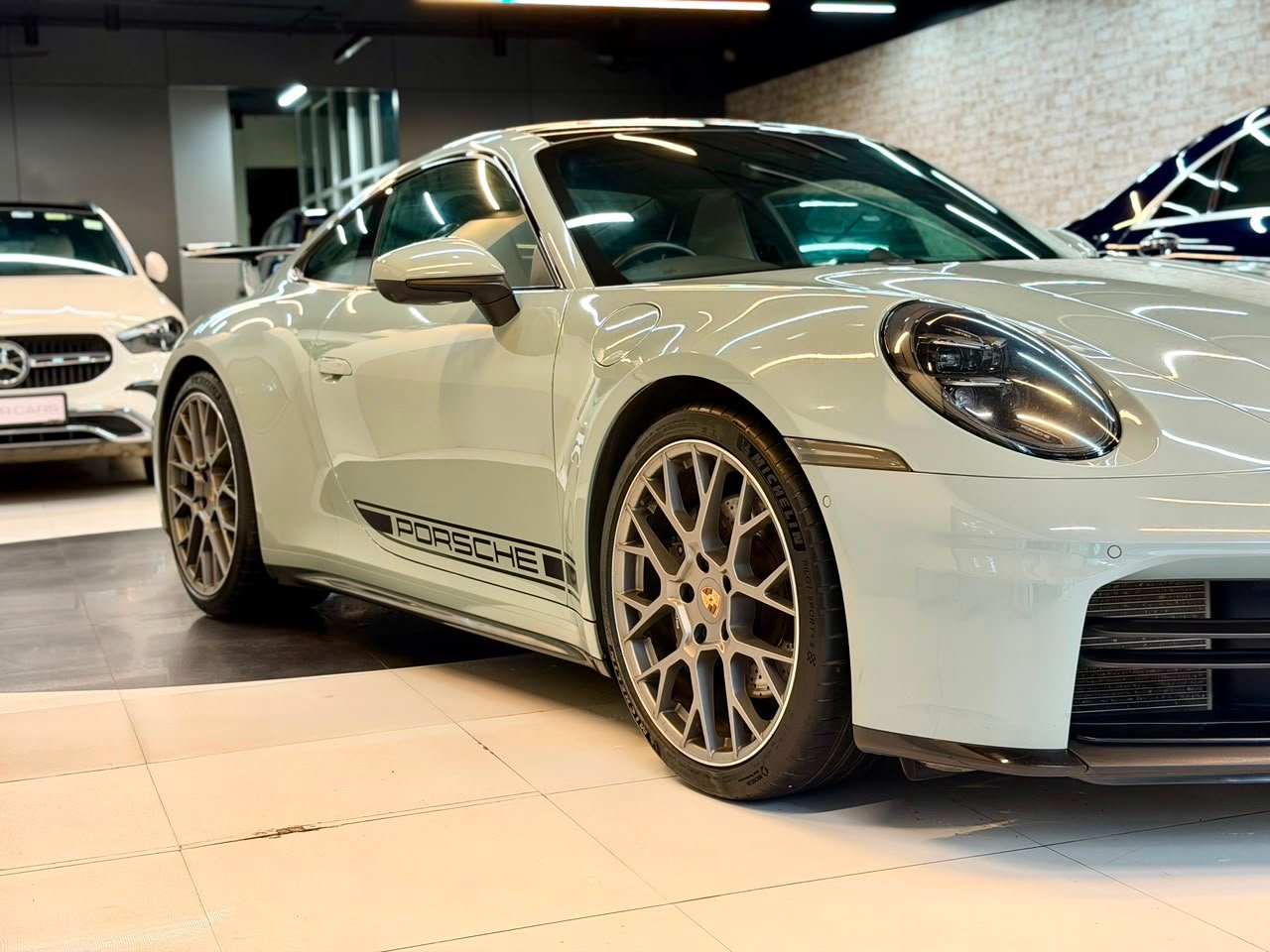 2024 Porsche 911 Carrera